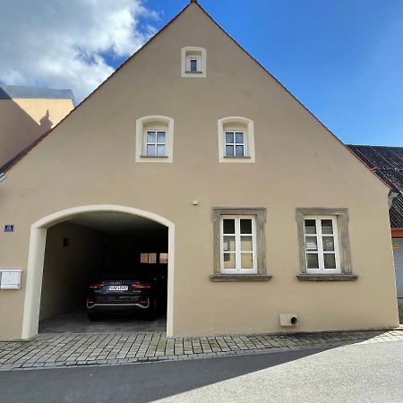 Apartment In Zentraler Lage Mit Privatparkplatz Grafenwohr Eksteriør bilde